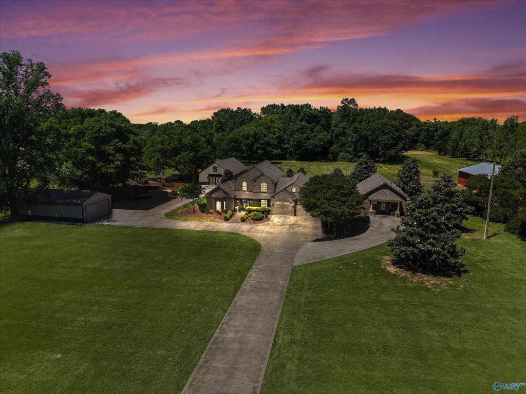 19977 Easter Ferry Road, Athens, AL 35614