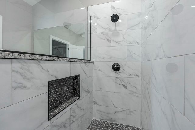 103 Linzi Way, Paris, KY 40361