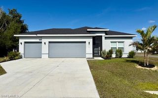 246 NE 10th PL, Cape Coral, FL 33993