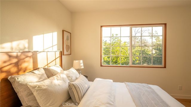 1966 Sunny Heights Drive, Los Angeles, CA 90065