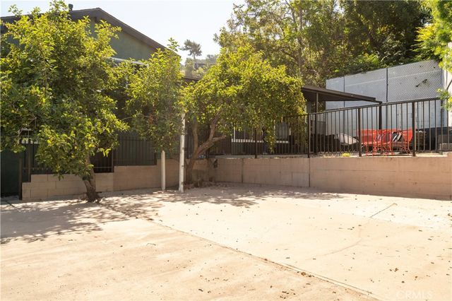 1966 Sunny Heights Drive, Los Angeles, CA 90065