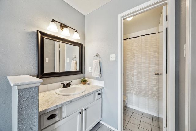 18515 Egret Bay Boulevard 808, Webster, TX 77058