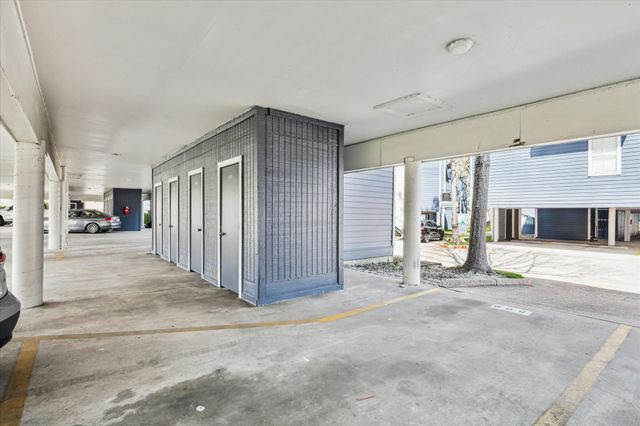 18515 Egret Bay Boulevard 808, Webster, TX 77058