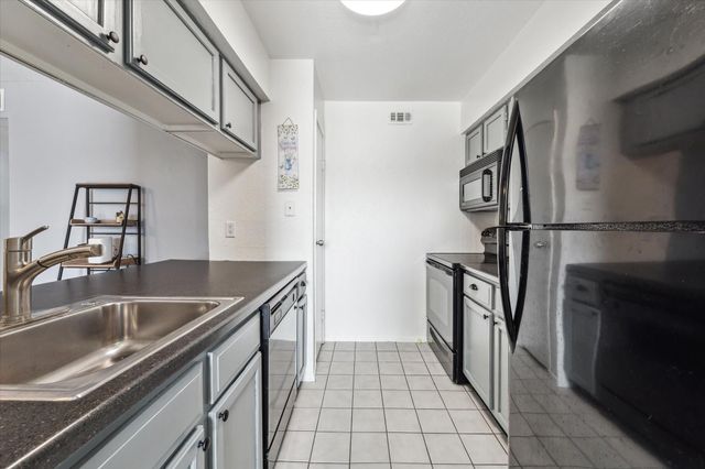 18515 Egret Bay Boulevard 808, Webster, TX 77058