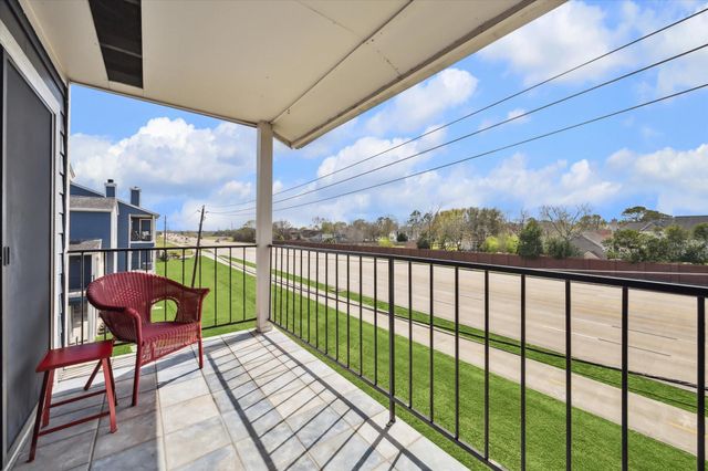 18515 Egret Bay Boulevard 808, Webster, TX 77058