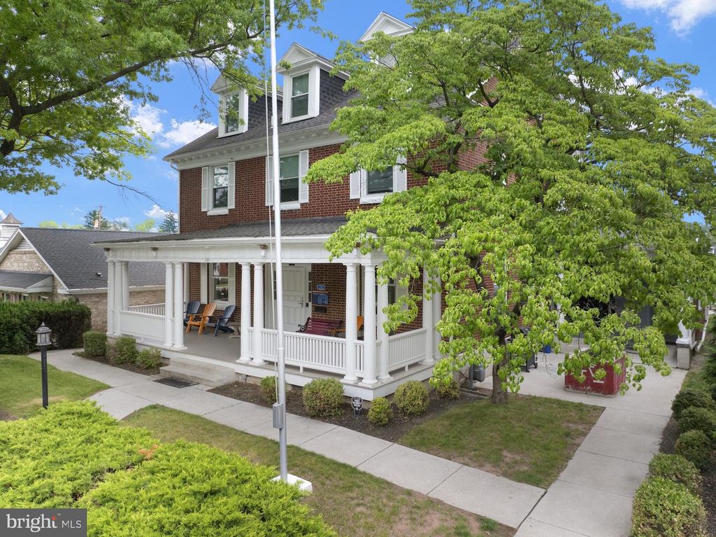 343 CARLISLE ST, Gettysburg, PA 17325