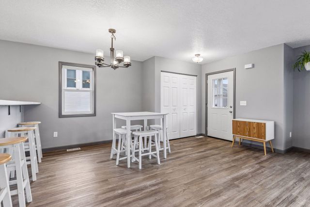 1167 Rich River Way, New Richmond, WI 54017