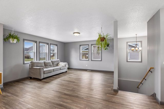 1167 Rich River Way, New Richmond, WI 54017