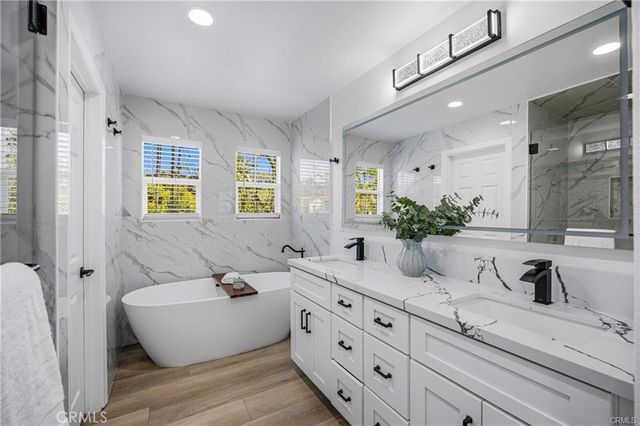 30 Savannah, Ladera Ranch, CA 92694