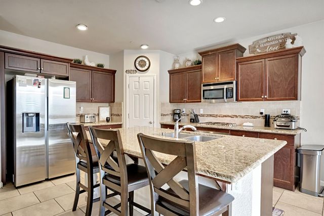 3507 Carmelita Avenue, Clovis, CA 93619