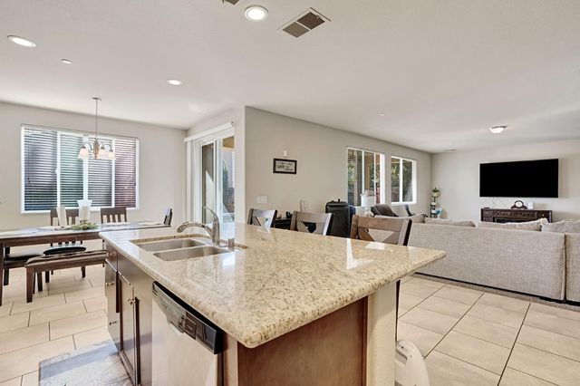 3507 Carmelita Avenue, Clovis, CA 93619
