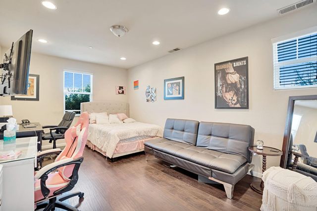 3507 Carmelita Avenue, Clovis, CA 93619