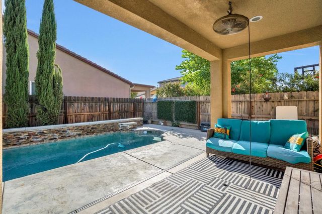 3507 Carmelita Avenue, Clovis, CA 93619