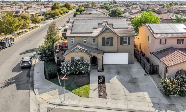 3507 Carmelita Avenue, Clovis, CA 93619