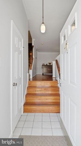 46699 PARAGON TER, Sterling, VA 20164