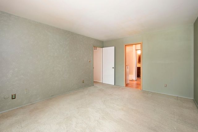 1904 Burgundy Street, Schererville, IN 46375