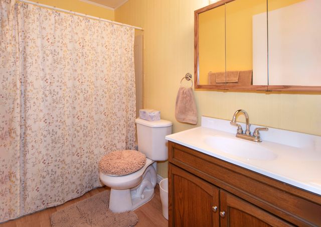 1904 Burgundy Street, Schererville, IN 46375