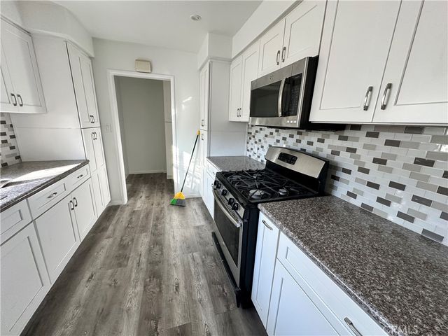 1348 W West Avenue, Fullerton, CA 92833