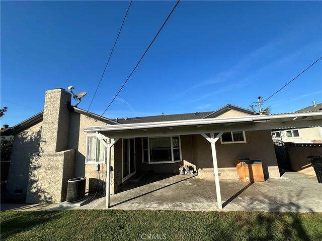 1348 W West Avenue, Fullerton, CA 92833