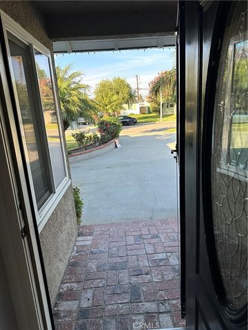 1348 W West Avenue, Fullerton, CA 92833