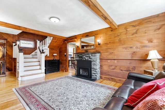 41 Waterview Ave, Billerica, MA 01862