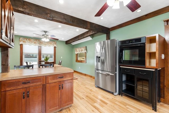 41 Waterview Ave, Billerica, MA 01862