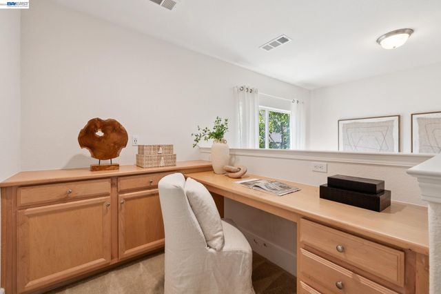 5 Stirling Way, Hayward, CA 94542