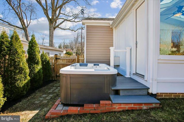 503 MONTICELLO BLVD, Alexandria, VA 22305