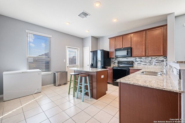 10334 Dunlap, San Antonio, TX 78252