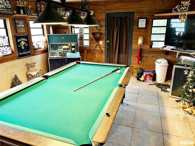 2516 STRAWBERRY Road, Metropolis, IL 62960