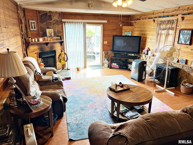 2516 STRAWBERRY Road, Metropolis, IL 62960