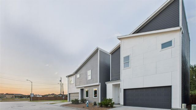9607 Habitat Street, Houston, TX 77075
