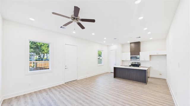 9607 Habitat Street, Houston, TX 77075