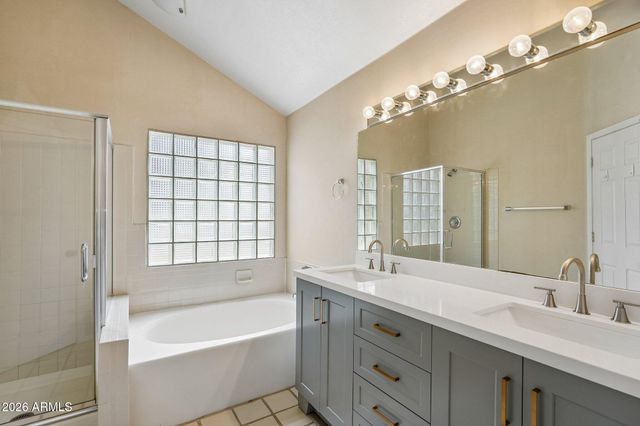 3219 E WILDWOOD Drive, Phoenix, AZ 85048