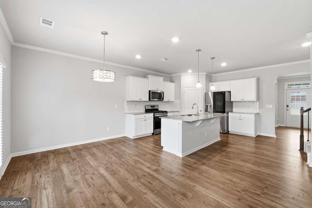 6890 Scarlet Oak Way, Flowery Branch, GA 30542