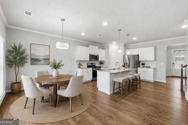 6890 Scarlet Oak Way, Flowery Branch, GA 30542
