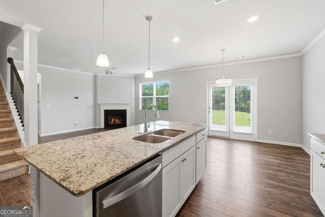 6890 Scarlet Oak Way, Flowery Branch, GA 30542