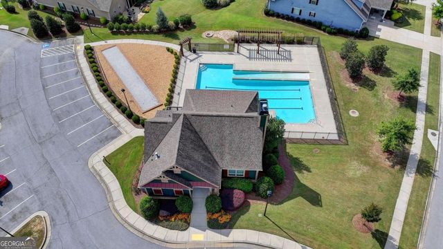 6890 Scarlet Oak Way, Flowery Branch, GA 30542