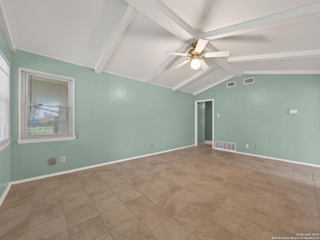 8718 Midcrown, Windcrest, TX 78239