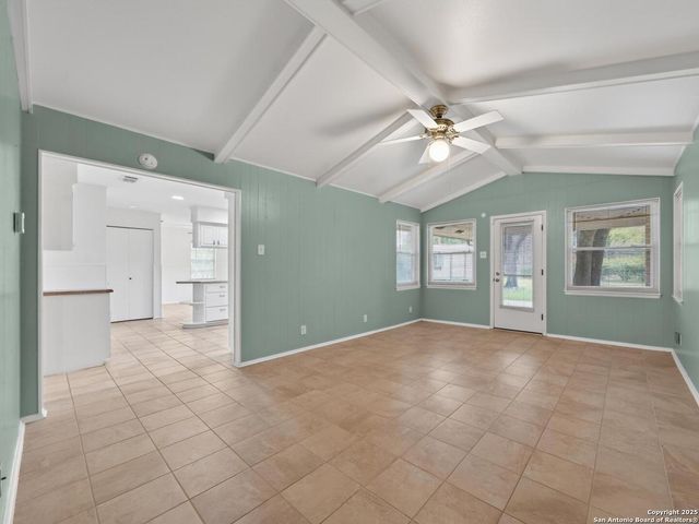 8718 Midcrown, Windcrest, TX 78239