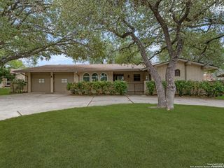 8718 Midcrown, Windcrest, TX 78239