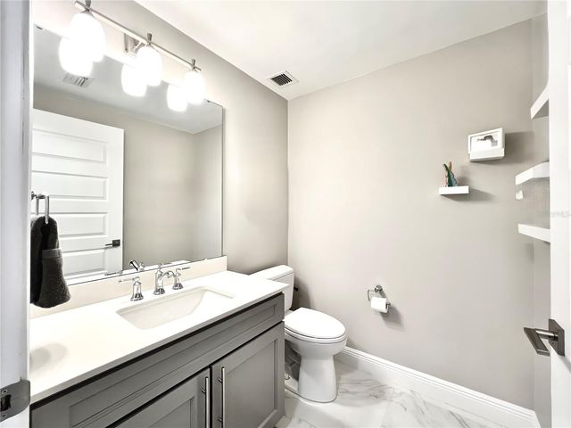 16300 COUNTY ROAD 455 513, Montverde, FL 34756