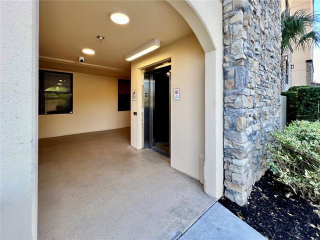 16300 COUNTY ROAD 455 513, Montverde, FL 34756