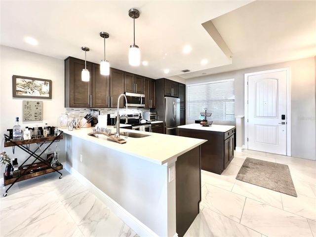 16300 COUNTY ROAD 455 513, Montverde, FL 34756