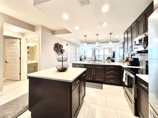 16300 COUNTY ROAD 455 513, Montverde, FL 34756