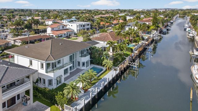 2641 NE 48th Street, Lighthouse Point, FL 33064