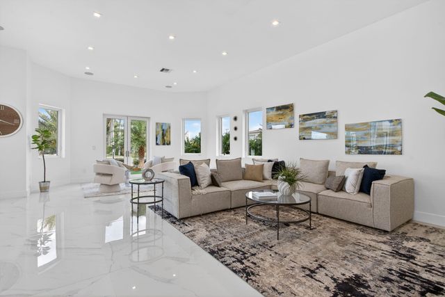 2641 NE 48th Street, Lighthouse Point, FL 33064