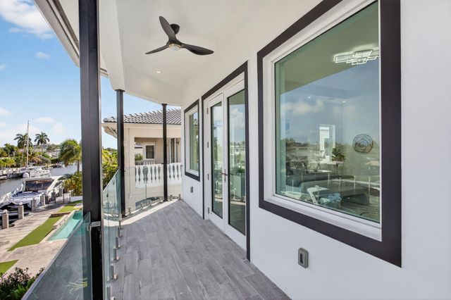 2641 NE 48th Street, Lighthouse Point, FL 33064