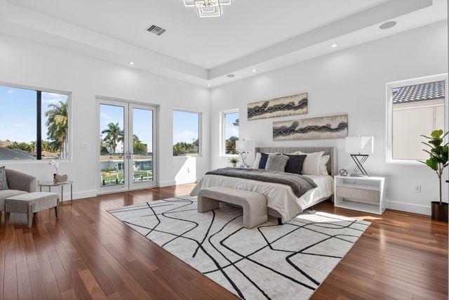 2641 NE 48th Street, Lighthouse Point, FL 33064