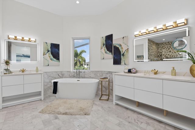 2641 NE 48th Street, Lighthouse Point, FL 33064